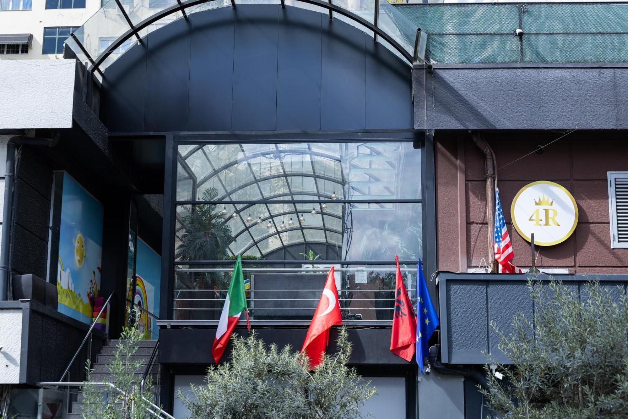 4R Colombo Hotel Τίρανα Εξωτερικό φωτογραφία