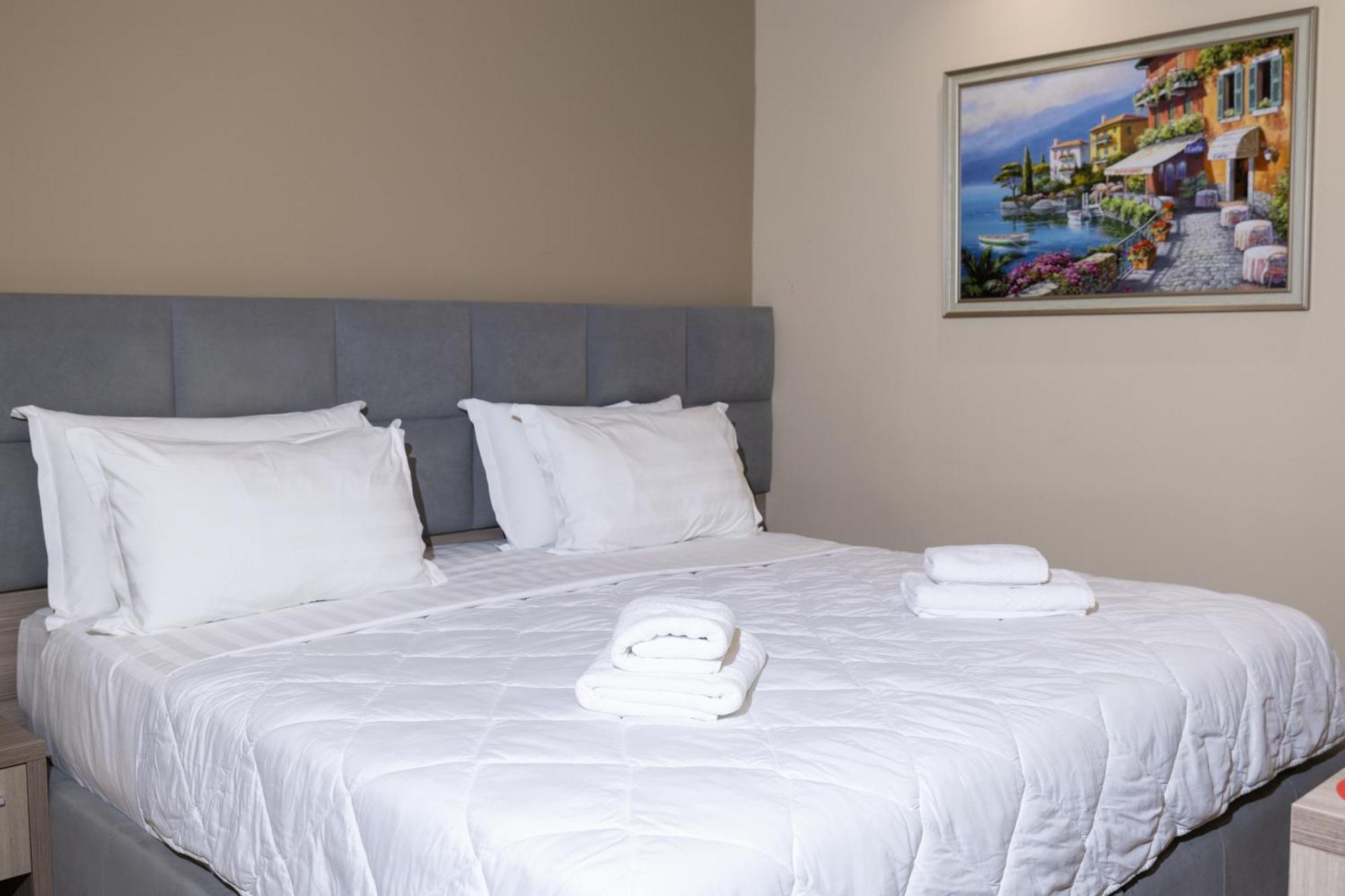 4R Colombo Hotel Τίρανα Εξωτερικό φωτογραφία