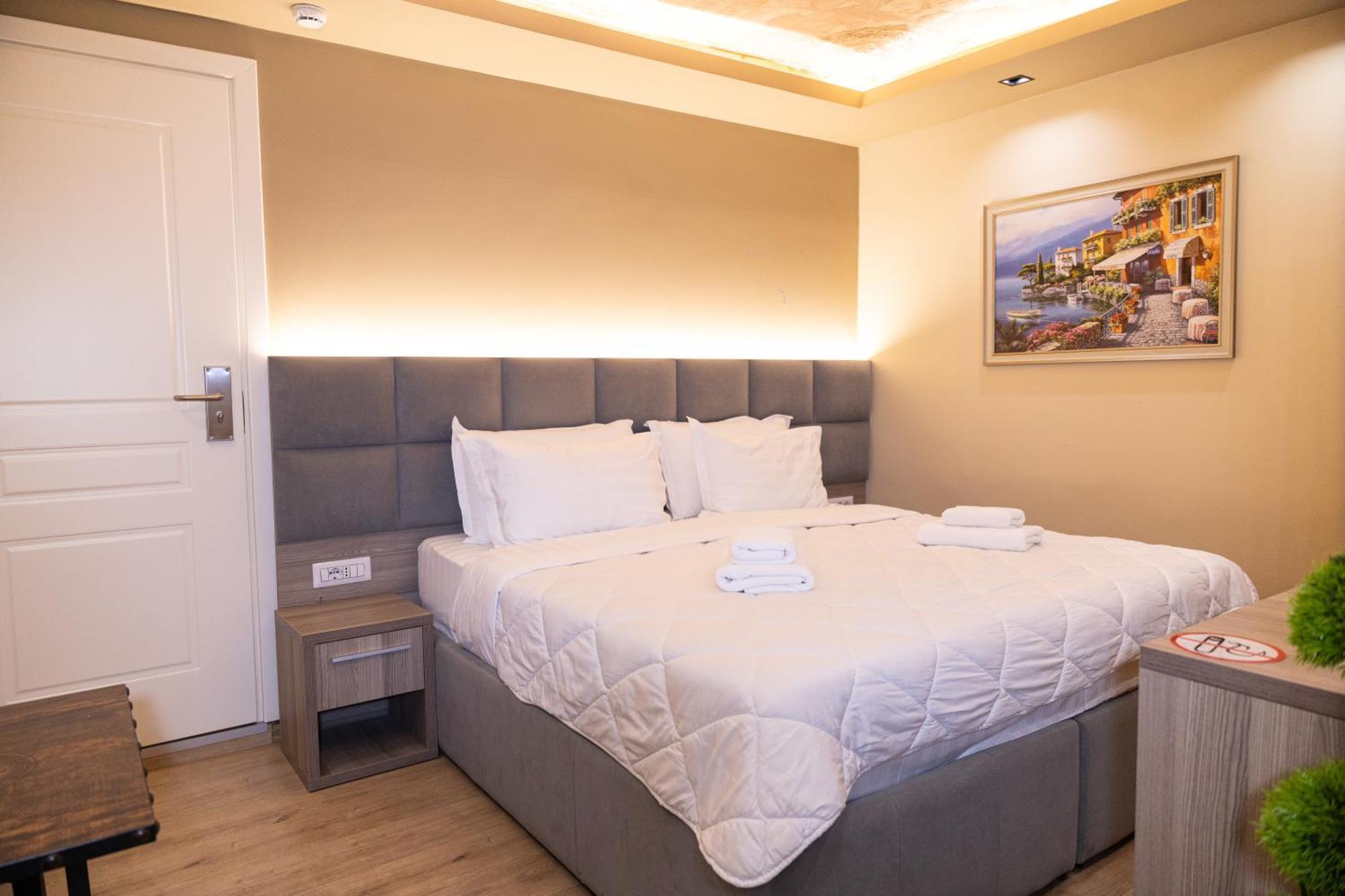 4R Colombo Hotel Τίρανα Εξωτερικό φωτογραφία