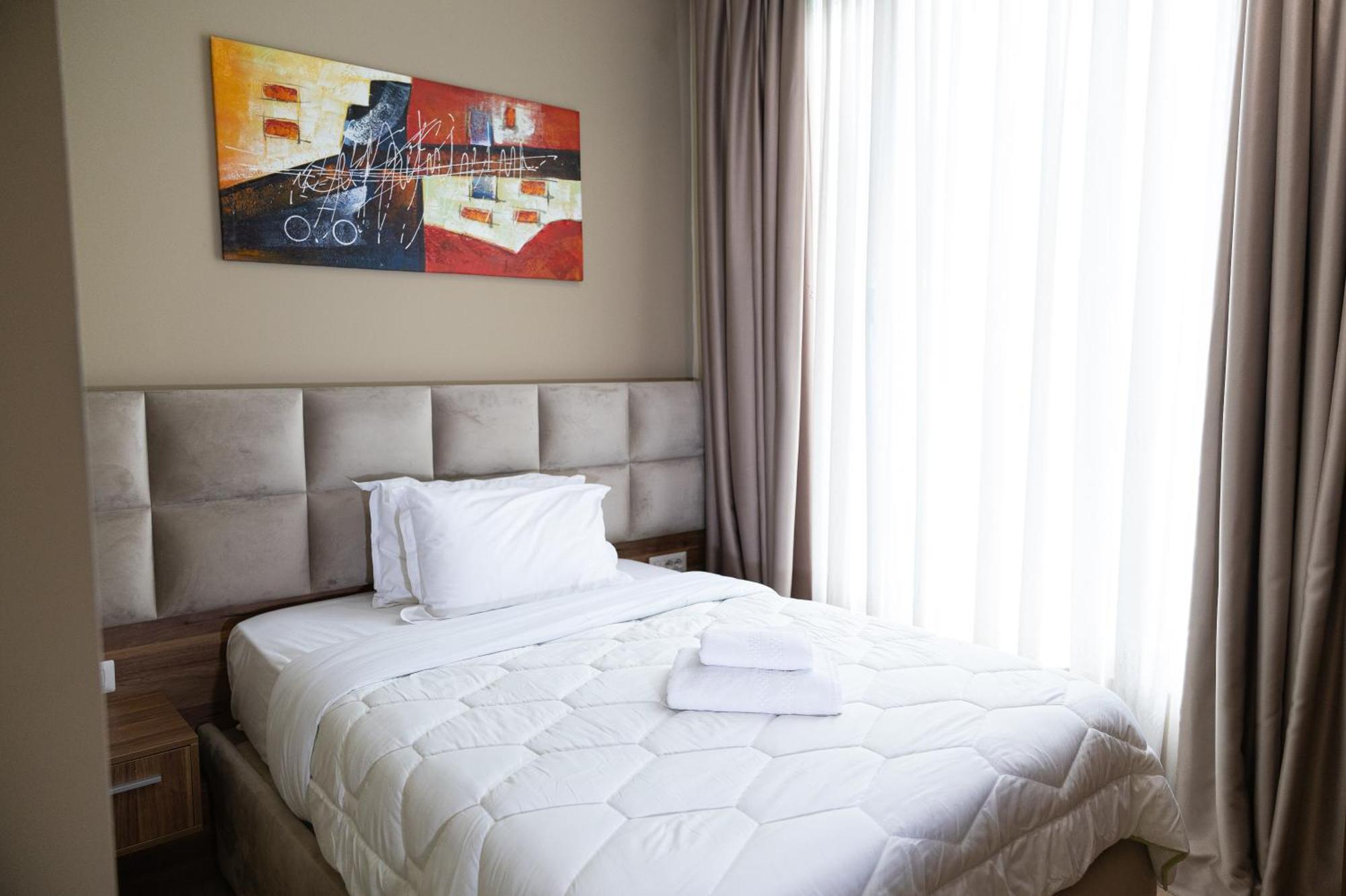 4R Colombo Hotel Τίρανα Εξωτερικό φωτογραφία